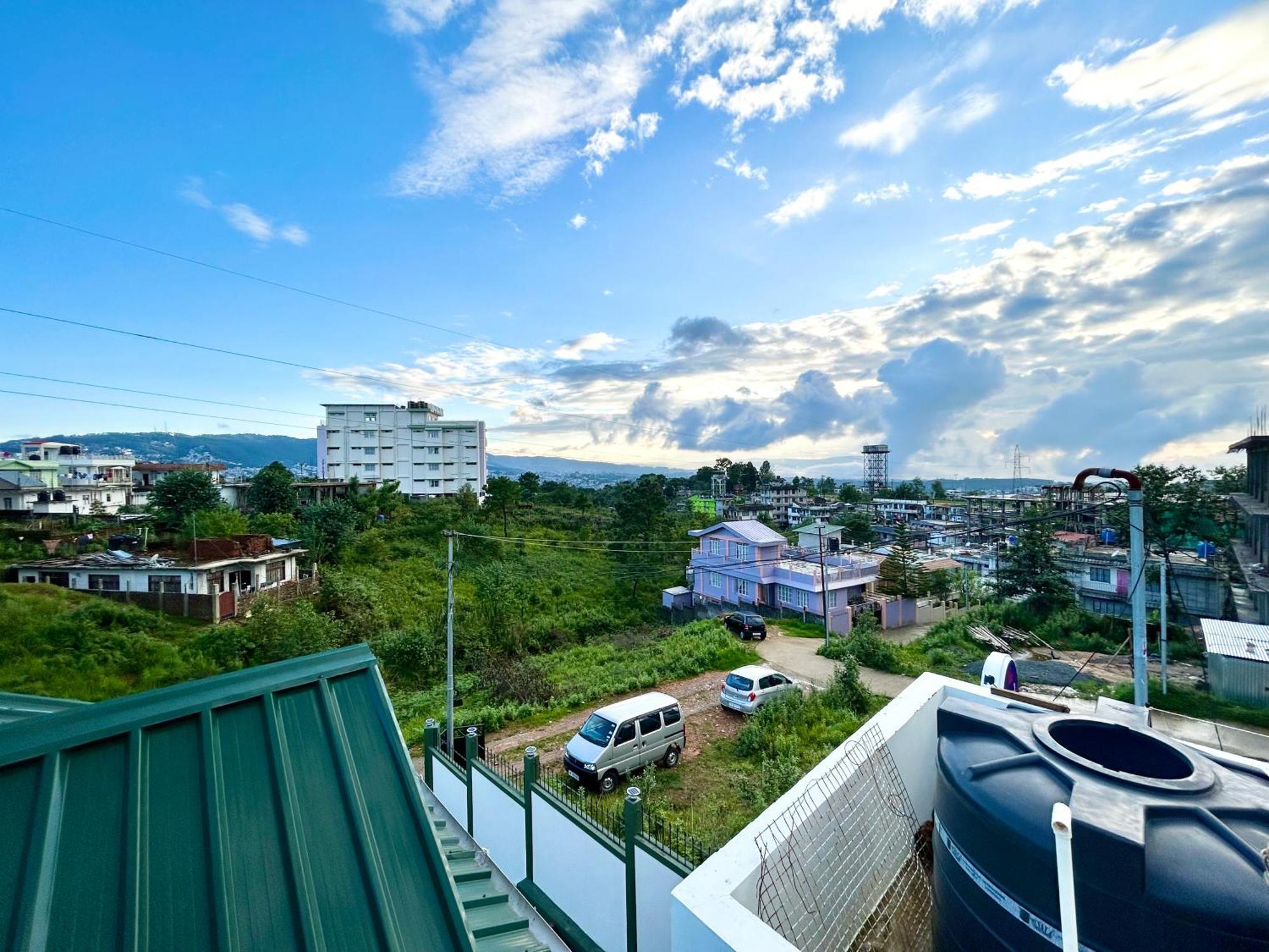 Yepplo Holiday Home - Complimentary Breakfast - 24 Hrs Caretaker & Power Backup Šillong Exteriér fotografie