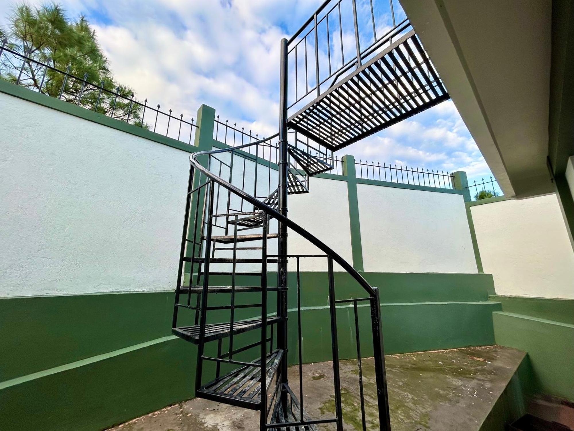 Yepplo Holiday Home - Complimentary Breakfast - 24 Hrs Caretaker & Power Backup Šillong Exteriér fotografie