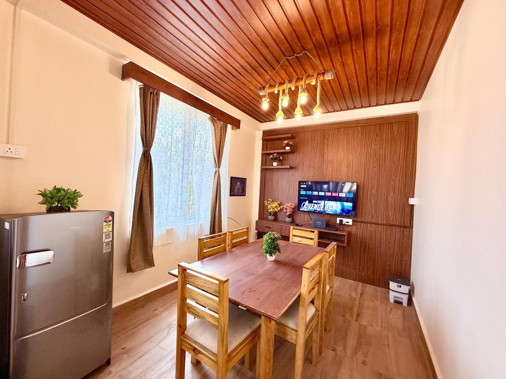 Yepplo Holiday Home - Complimentary Breakfast - 24 Hrs Caretaker & Power Backup Šillong Exteriér fotografie