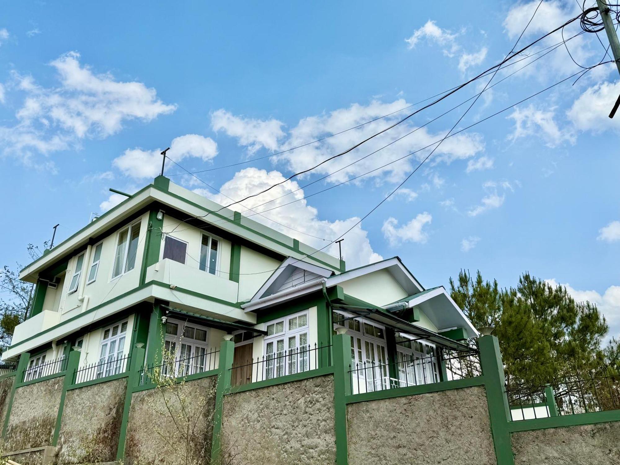 Yepplo Holiday Home - Complimentary Breakfast - 24 Hrs Caretaker & Power Backup Šillong Exteriér fotografie