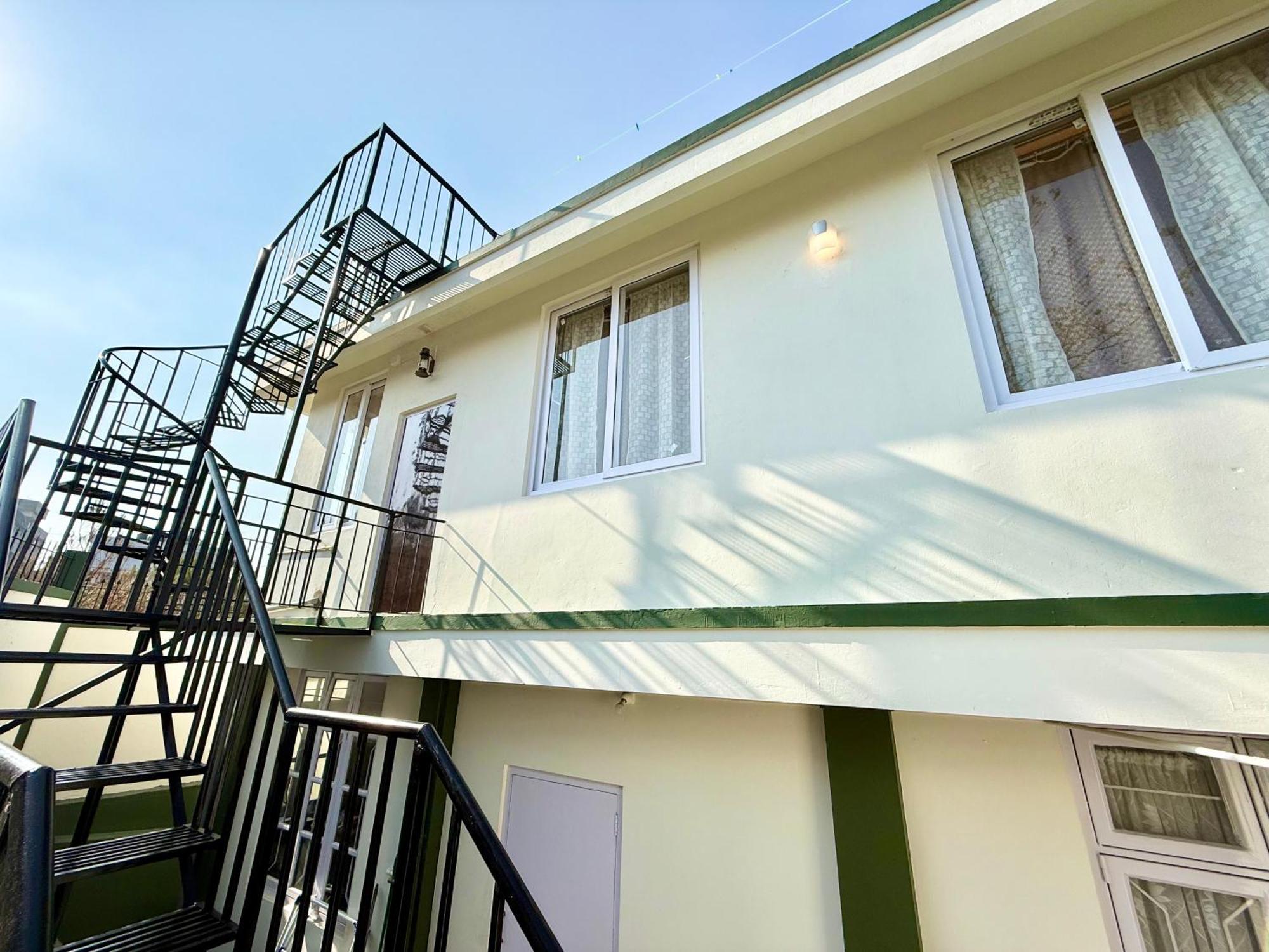 Yepplo Holiday Home - Complimentary Breakfast - 24 Hrs Caretaker & Power Backup Šillong Exteriér fotografie