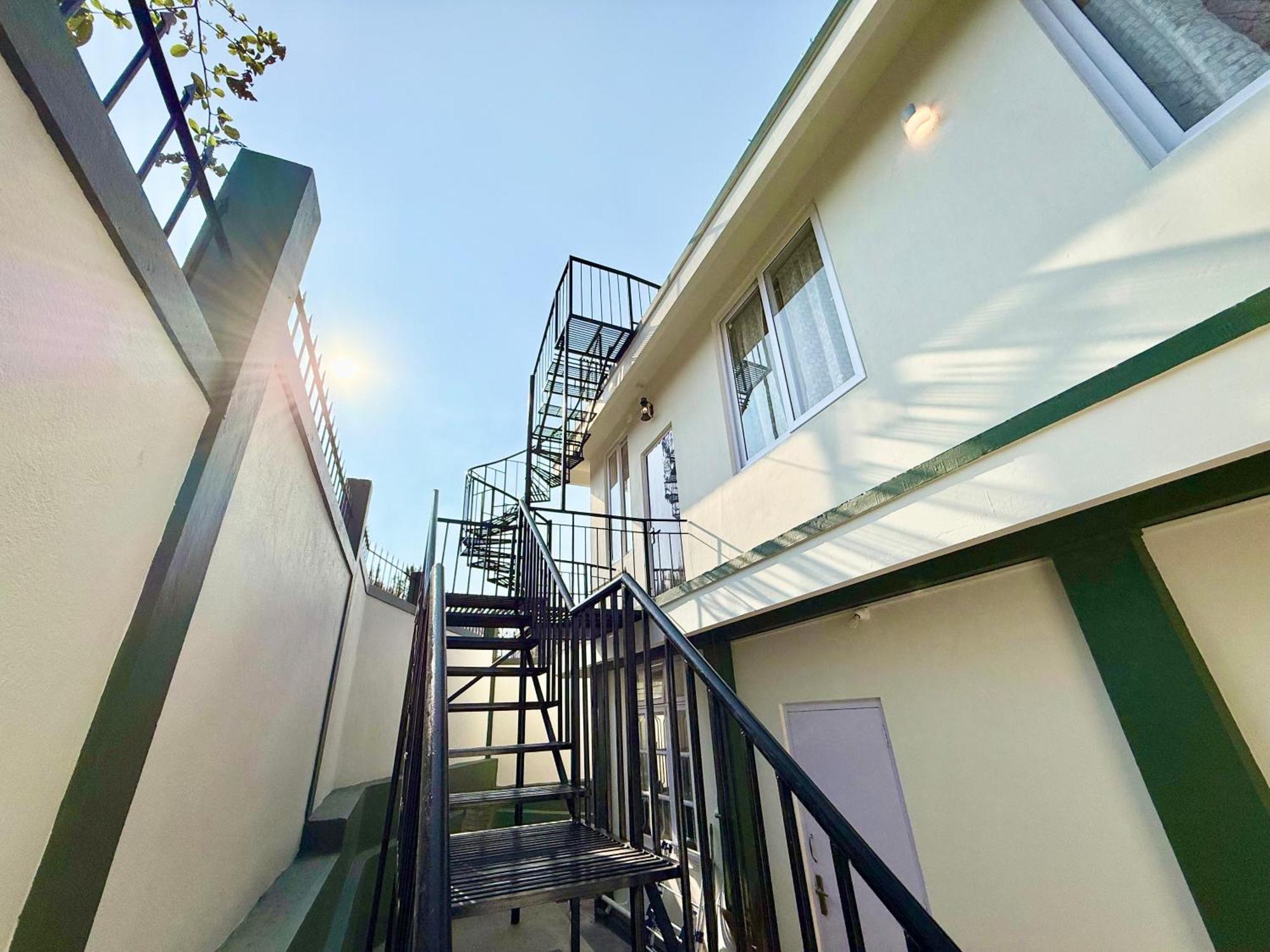 Yepplo Holiday Home - Complimentary Breakfast - 24 Hrs Caretaker & Power Backup Šillong Exteriér fotografie